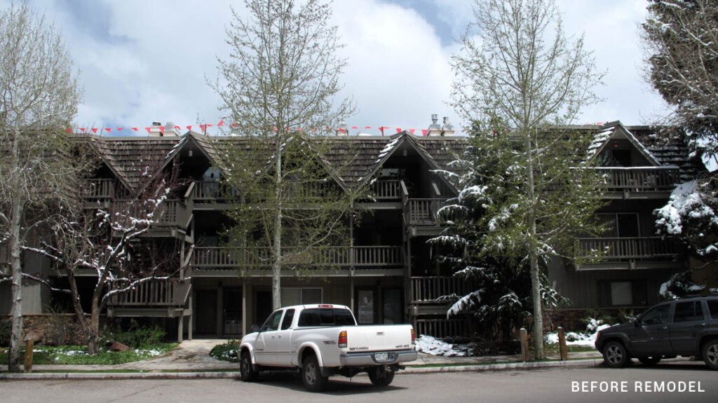 Exterior Aspen Condominiums prior to remodel